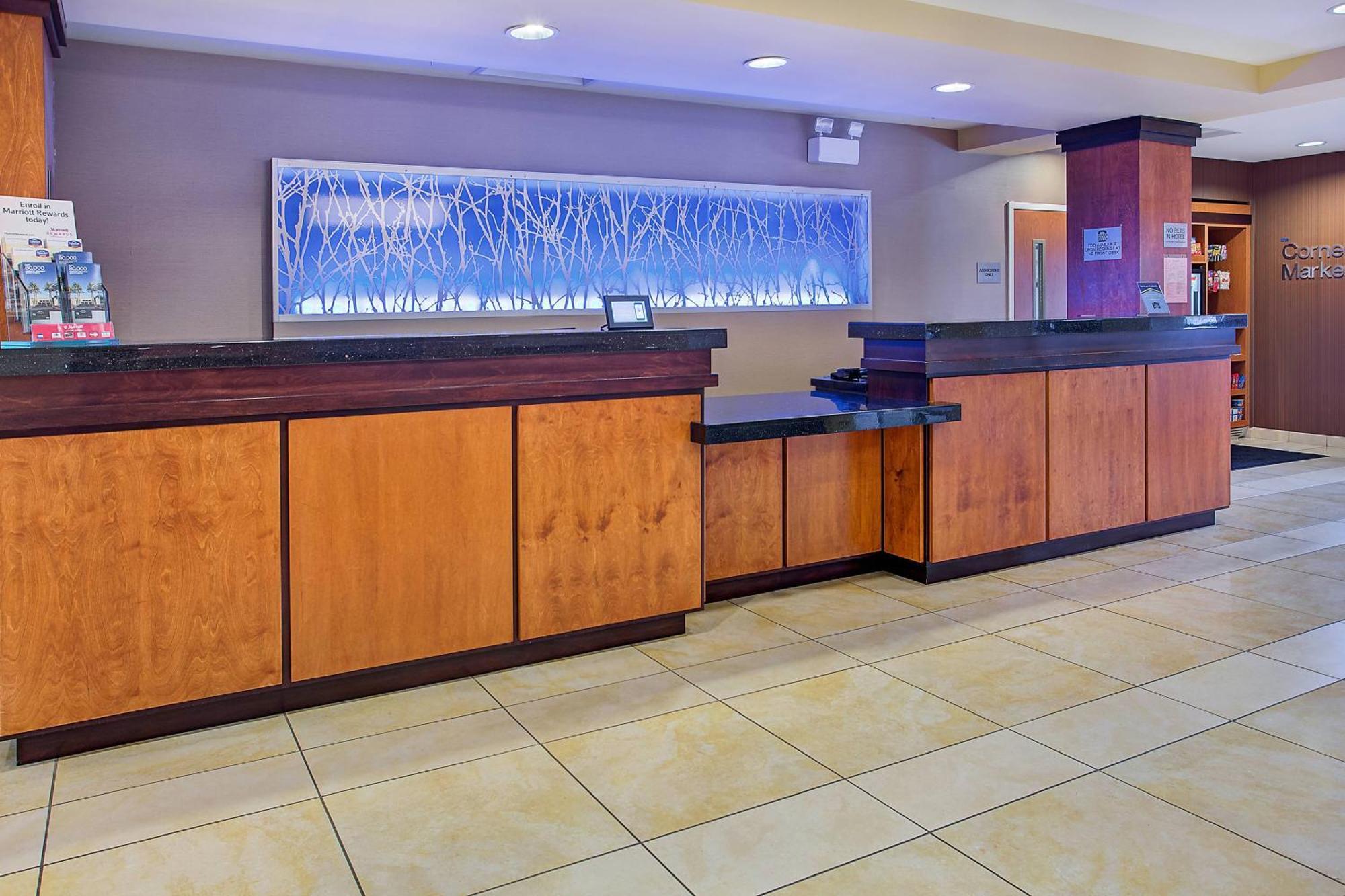 Fairfield Inn & Suites Kodak Buitenkant foto