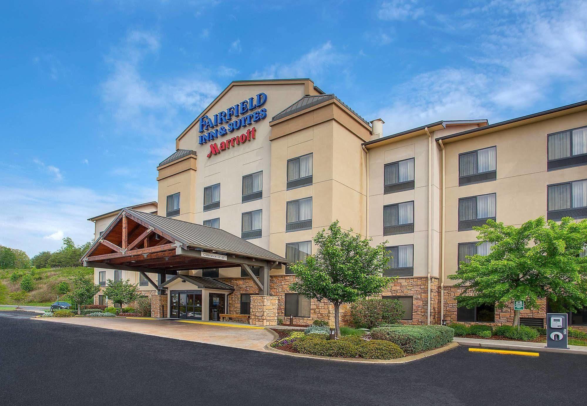 Fairfield Inn & Suites Kodak Buitenkant foto